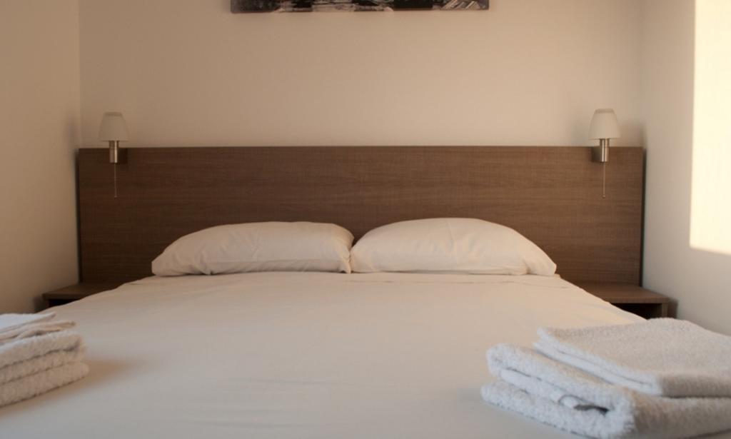 St. George Rent Rooms Larnaca Exterior photo